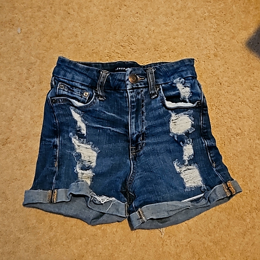 High-rise curvy shorts